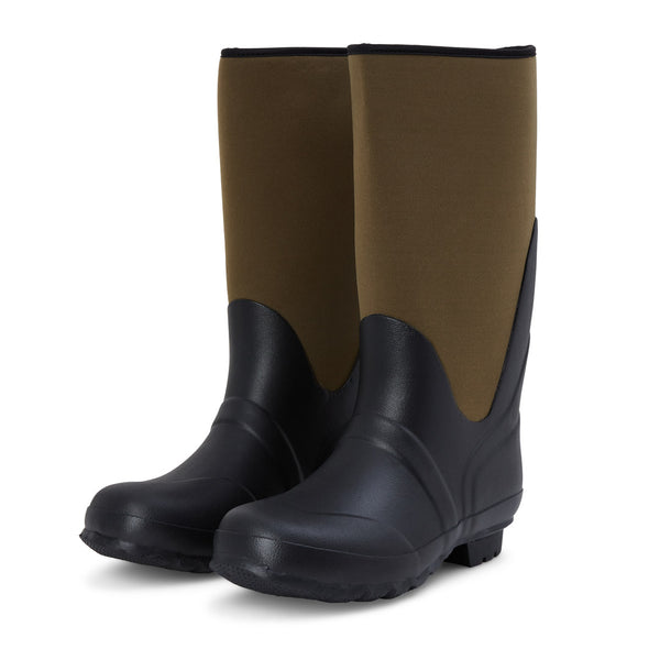 Do rubber rain boots stretch?