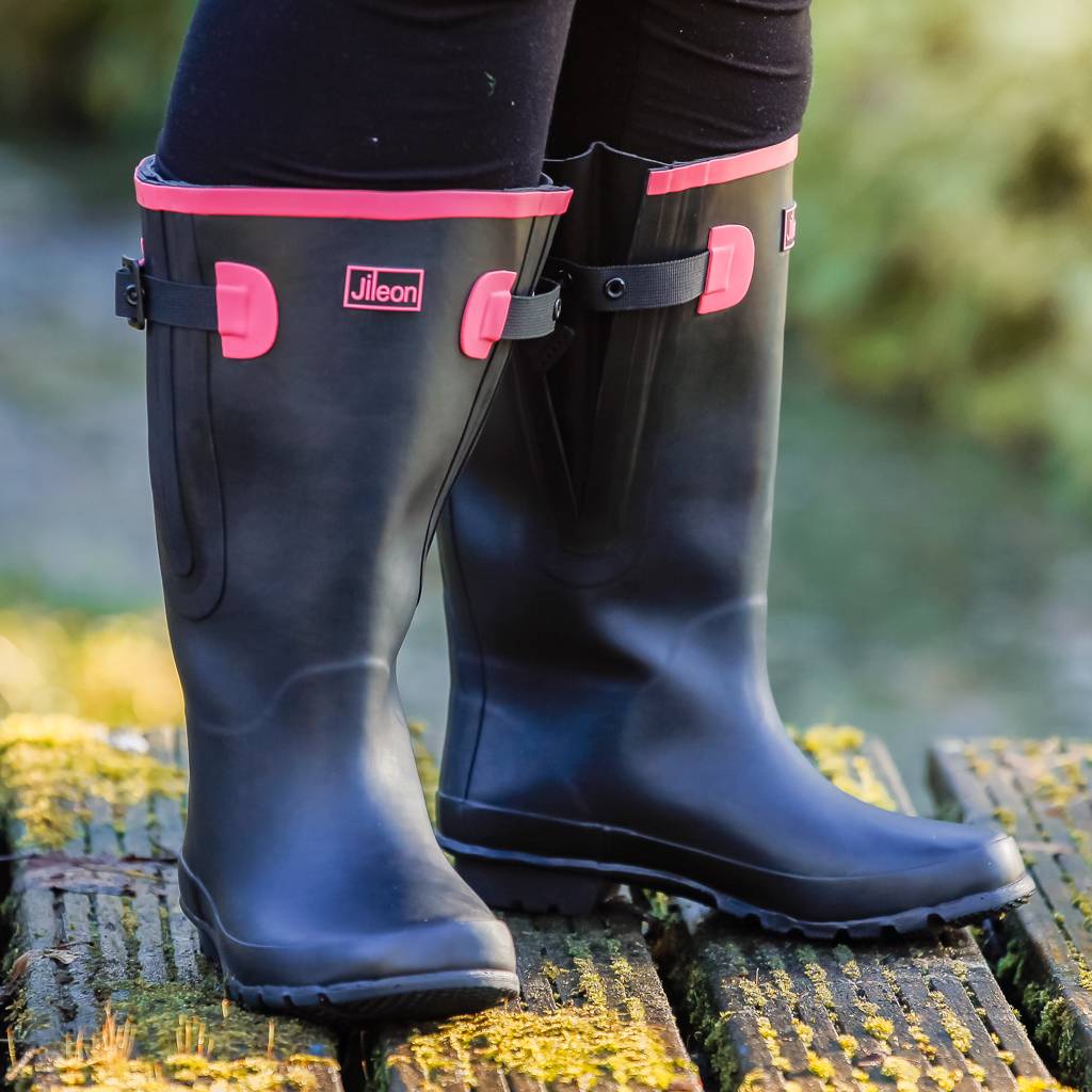 Wide fit fashion rain boots