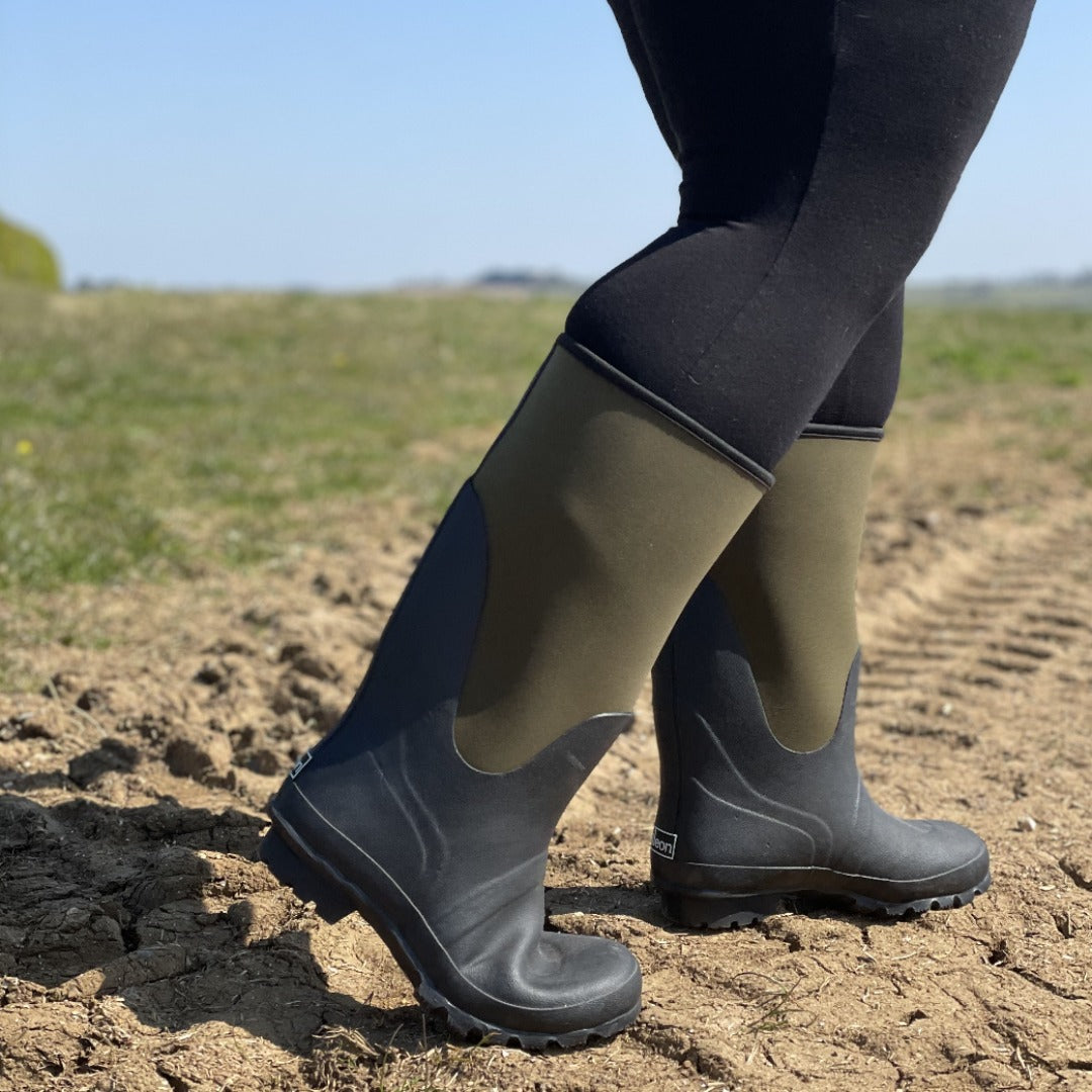 Rubber boots for large calves on sale